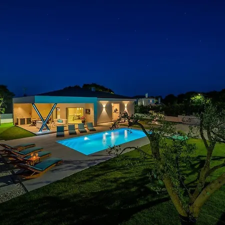Vikendica Neue Mit Privatpool, Darts, Bbq Krnica