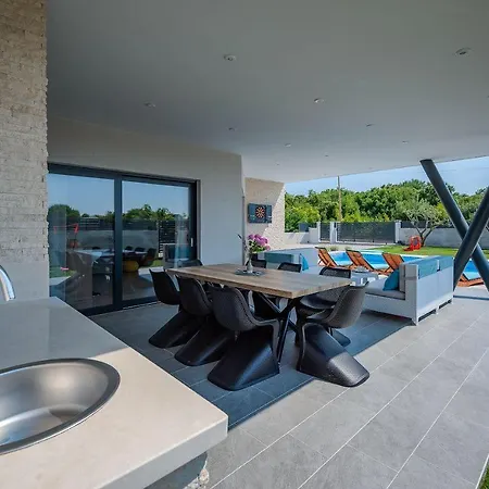 Neue Mit Privatpool, Darts, Bbq Vikendica *